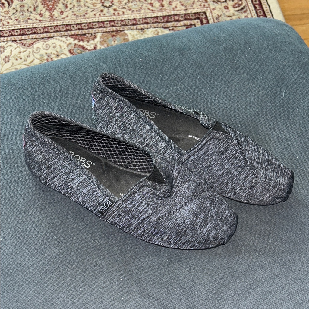Nwot Skechers Womenâs Slip-On Knit Flats - Black Heather